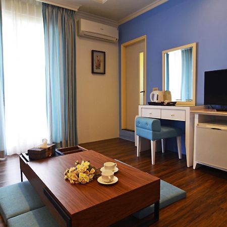 Yunju House Bed & Breakfast Jiaoxi Ruang foto