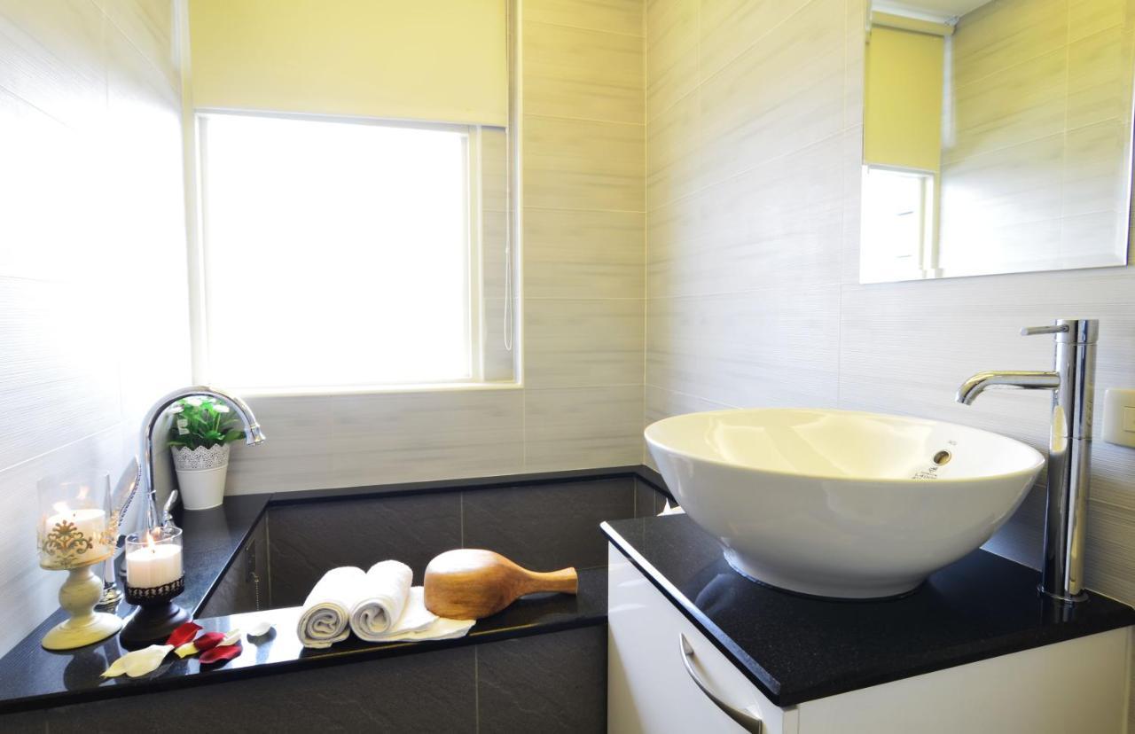Yunju House Bed & Breakfast Jiaoxi Bagian luar foto